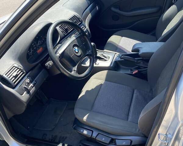 Серый БМВ 3 Серия, объемом двигателя 1.8 л и пробегом 233 тыс. км за 4350 $, фото 8 на Automoto.ua