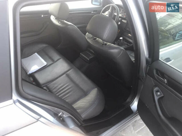 Серый БМВ 3 Серия, объемом двигателя 1.8 л и пробегом 222 тыс. км за 5555 $, фото 11 на Automoto.ua