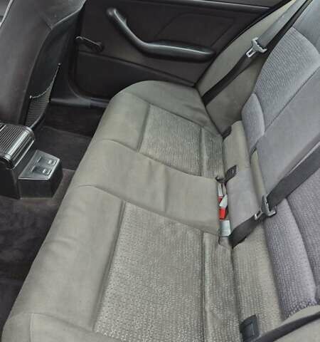 Серый БМВ 3 Серия, объемом двигателя 2 л и пробегом 370 тыс. км за 3900 $, фото 15 на Automoto.ua