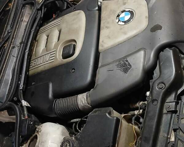 Сірий БМВ 3 Серія, об'ємом двигуна 2 л та пробігом 393 тис. км за 2800 $, фото 11 на Automoto.ua