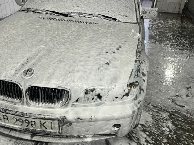 Серый БМВ 3 Серия, объемом двигателя 1.8 л и пробегом 276 тыс. км за 4000 $, фото 5 на Automoto.ua