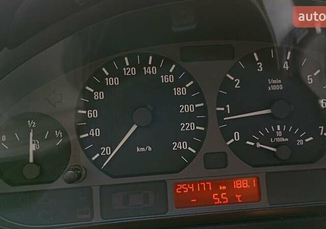 Серый БМВ 3 Серия, объемом двигателя 1.8 л и пробегом 254 тыс. км за 4450 $, фото 17 на Automoto.ua