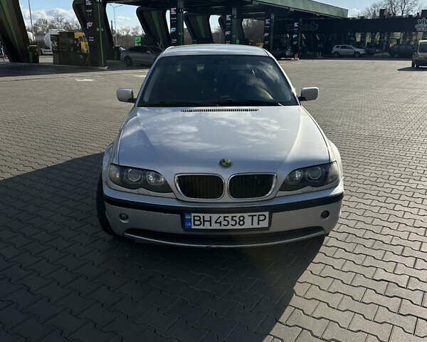 Серый БМВ 3 Серия, объемом двигателя 2 л и пробегом 337 тыс. км за 6600 $, фото 4 на Automoto.ua