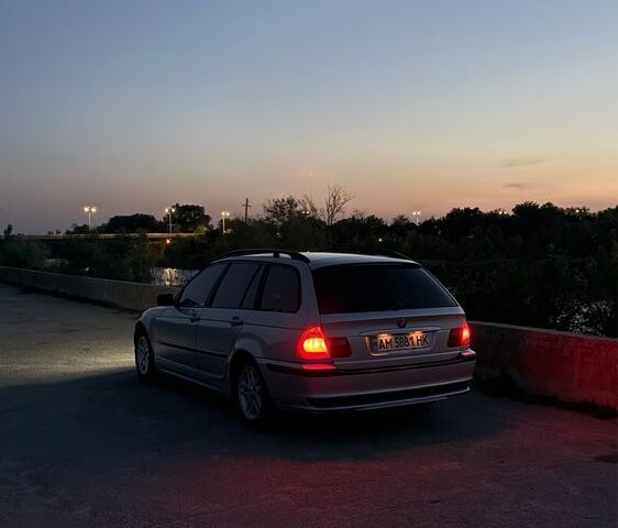 Серый БМВ 3 Серия, объемом двигателя 2 л и пробегом 555 тыс. км за 4500 $, фото 13 на Automoto.ua