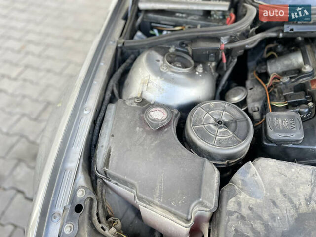 Сірий БМВ 3 Серія, об'ємом двигуна 1.8 л та пробігом 343 тис. км за 5000 $, фото 64 на Automoto.ua