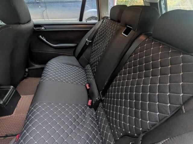 Сірий БМВ 3 Серія, об'ємом двигуна 1.8 л та пробігом 256 тис. км за 4756 $, фото 2 на Automoto.ua