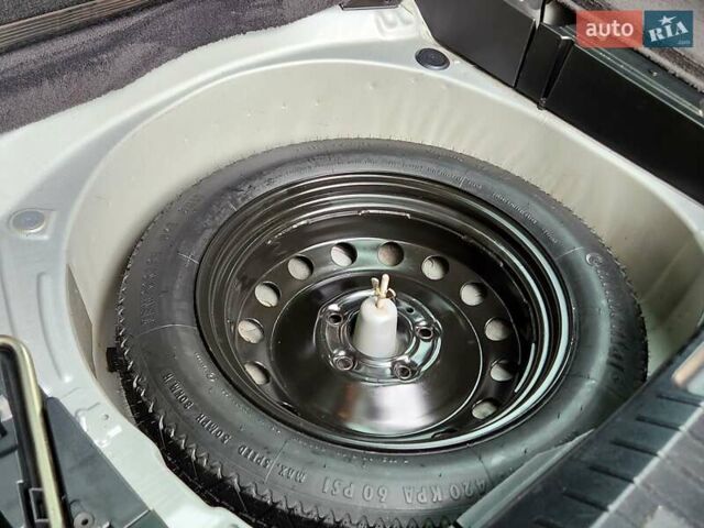 Серый БМВ 3 Серия, объемом двигателя 1.8 л и пробегом 211 тыс. км за 5500 $, фото 32 на Automoto.ua