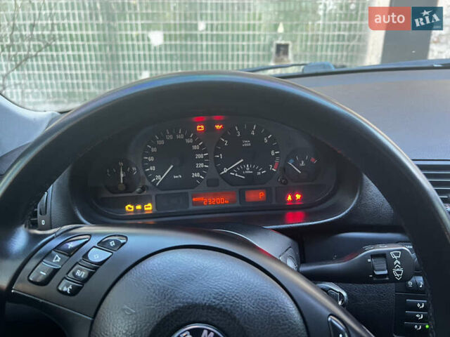 Серый БМВ 3 Серия, объемом двигателя 2 л и пробегом 351 тыс. км за 6200 $, фото 1 на Automoto.ua