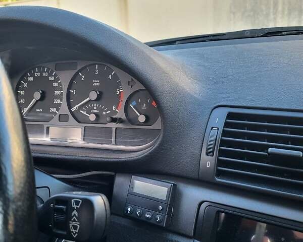 Сірий БМВ 3 Серія, об'ємом двигуна 2 л та пробігом 297 тис. км за 4670 $, фото 19 на Automoto.ua