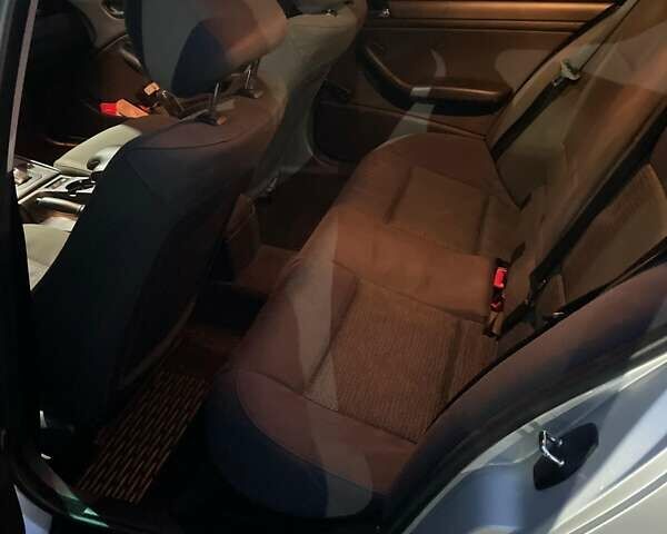 Серый БМВ 3 Серия, объемом двигателя 2 л и пробегом 467 тыс. км за 5100 $, фото 9 на Automoto.ua