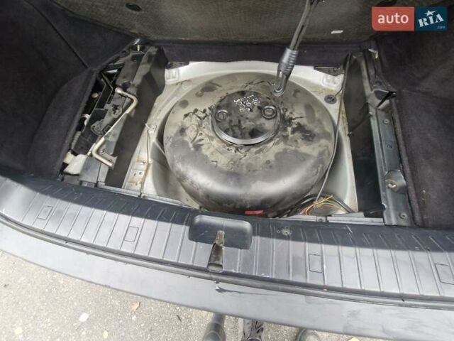 Серый БМВ 3 Серия, объемом двигателя 2 л и пробегом 286 тыс. км за 4800 $, фото 2 на Automoto.ua