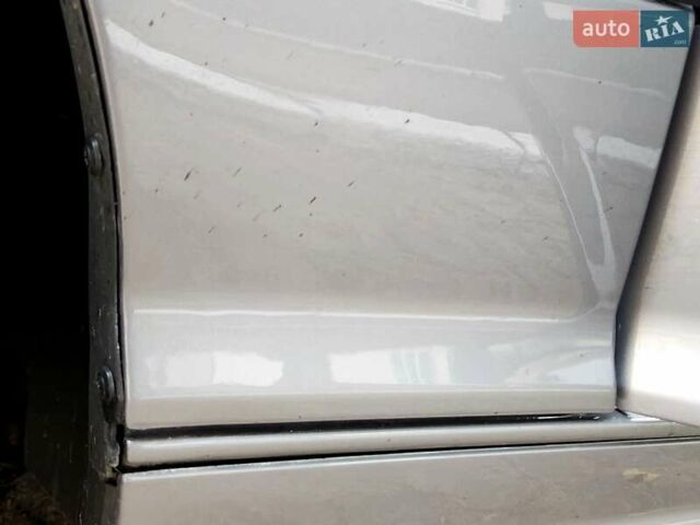 Серый БМВ 3 Серия, объемом двигателя 1.8 л и пробегом 211 тыс. км за 5500 $, фото 28 на Automoto.ua