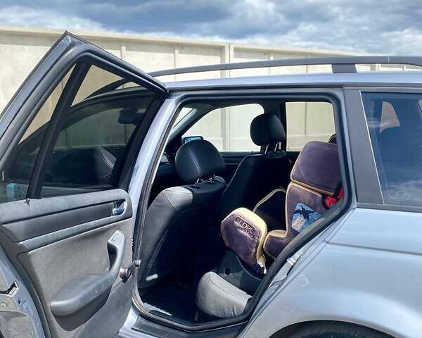 Сірий БМВ 3 Серія, об'ємом двигуна 2 л та пробігом 337 тис. км за 6300 $, фото 8 на Automoto.ua