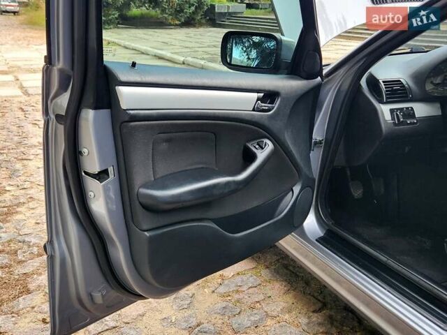 Серый БМВ 3 Серия, объемом двигателя 1.8 л и пробегом 211 тыс. км за 5500 $, фото 10 на Automoto.ua