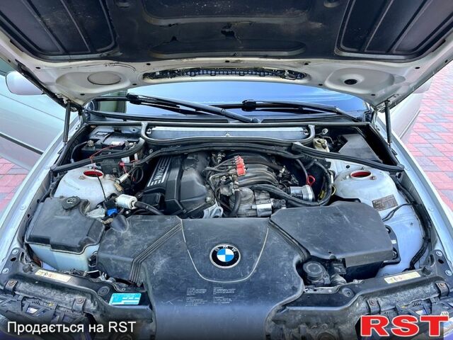 Серый БМВ 3 Серия, объемом двигателя 2 л и пробегом 250 тыс. км за 4500 $, фото 9 на Automoto.ua