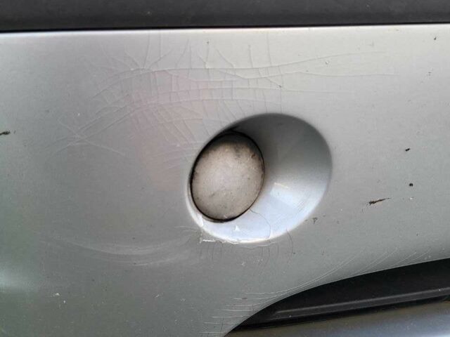 Серый БМВ 3 Серия, объемом двигателя 2 л и пробегом 300 тыс. км за 4666 $, фото 20 на Automoto.ua