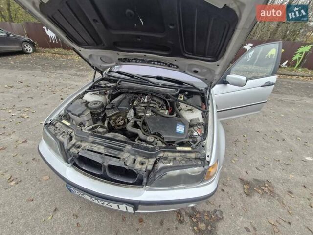 Серый БМВ 3 Серия, объемом двигателя 2 л и пробегом 286 тыс. км за 4800 $, фото 4 на Automoto.ua