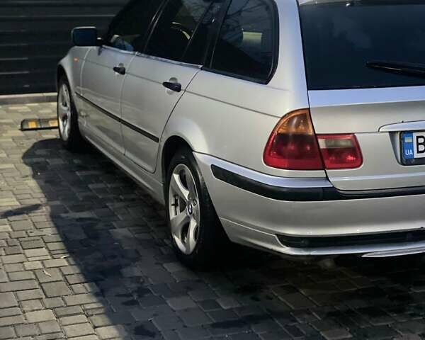 Серый БМВ 3 Серия, объемом двигателя 2 л и пробегом 467 тыс. км за 5100 $, фото 4 на Automoto.ua