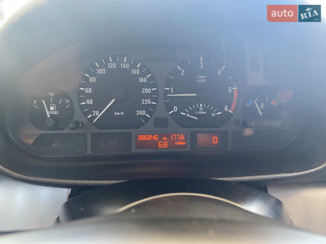 БМВ 3 Серия 2004 в Киеве на Automoto.ua Серый БМВ 3 Серия, объемом двигателя 2 л и пробегом 383 тыс. км за 5700 $, фото 2 на Automoto.ua