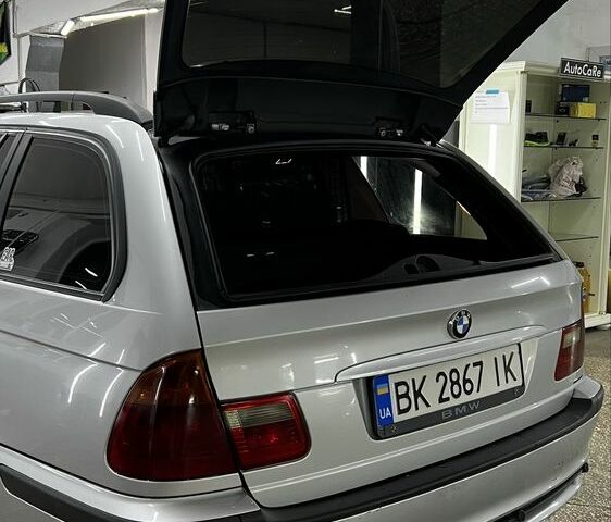Серый БМВ 3 Серия, объемом двигателя 2 л и пробегом 232 тыс. км за 4400 $, фото 7 на Automoto.ua