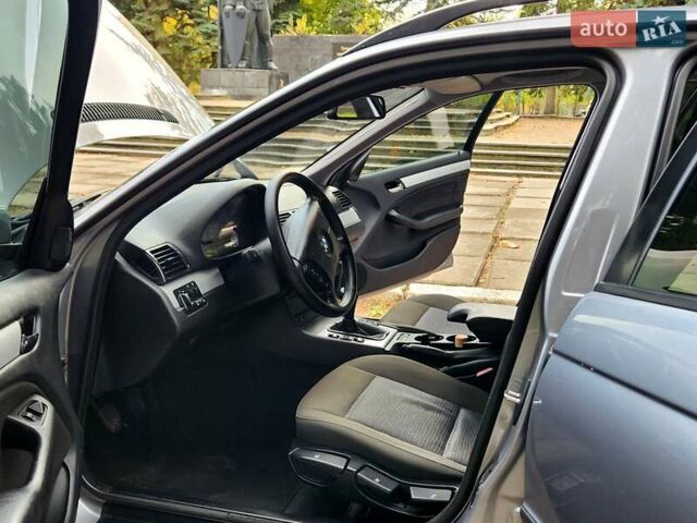 Серый БМВ 3 Серия, объемом двигателя 1.8 л и пробегом 211 тыс. км за 5500 $, фото 13 на Automoto.ua