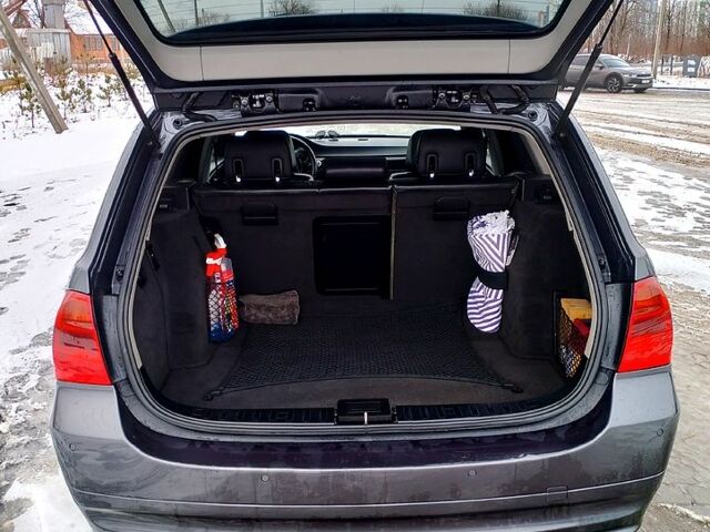 Серый БМВ 3 Серия, объемом двигателя 2 л и пробегом 297 тыс. км за 8500 $, фото 9 на Automoto.ua