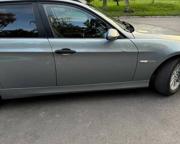 Серый БМВ 3 Серия, объемом двигателя 2 л и пробегом 263 тыс. км за 6500 $, фото 27 на Automoto.ua