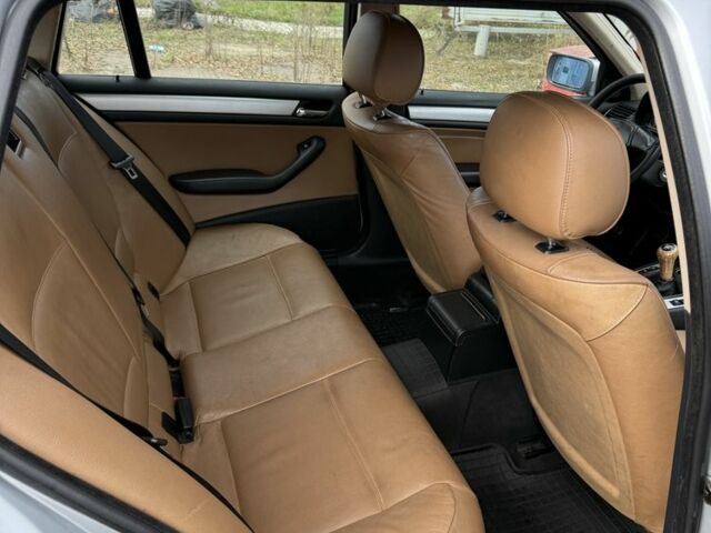 Серый БМВ 3 Серия, объемом двигателя 2 л и пробегом 300 тыс. км за 2850 $, фото 9 на Automoto.ua