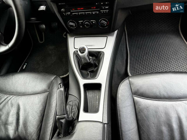 Серый БМВ 3 Серия, объемом двигателя 2 л и пробегом 303 тыс. км за 6700 $, фото 13 на Automoto.ua