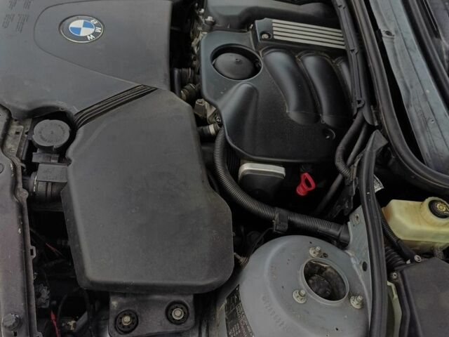 Серый БМВ 3 Серия, объемом двигателя 1.8 л и пробегом 255 тыс. км за 5400 $, фото 6 на Automoto.ua