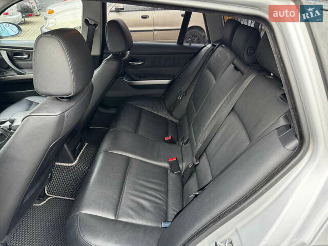 Серый БМВ 3 Серия, объемом двигателя 2 л и пробегом 303 тыс. км за 6700 $, фото 15 на Automoto.ua