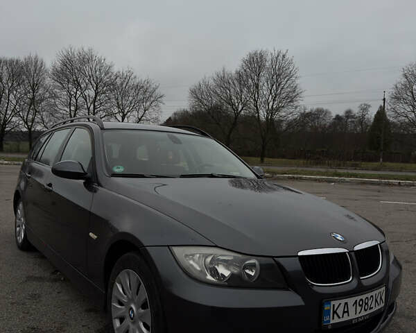 Сірий БМВ 3 Серія, об'ємом двигуна 2 л та пробігом 241 тис. км за 5400 $, фото 3 на Automoto.ua