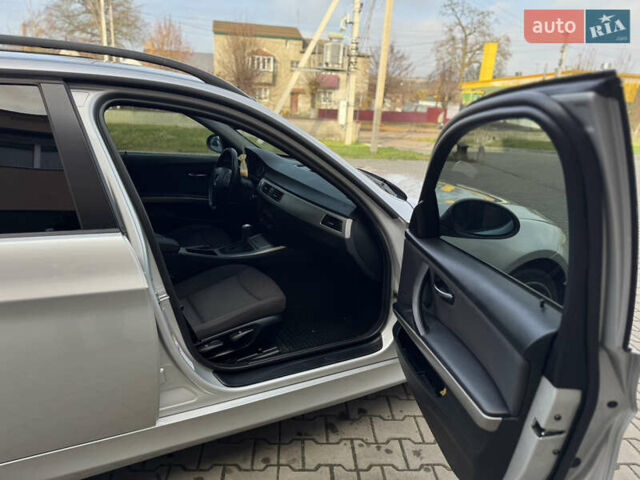 Серый БМВ 3 Серия, объемом двигателя 2 л и пробегом 266 тыс. км за 7100 $, фото 38 на Automoto.ua