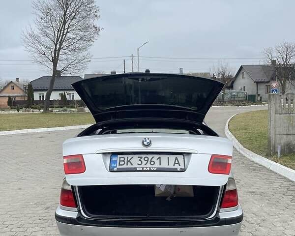 Серый БМВ 3 Серия, объемом двигателя 2 л и пробегом 375 тыс. км за 4700 $, фото 4 на Automoto.ua