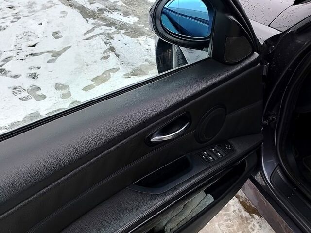 Серый БМВ 3 Серия, объемом двигателя 2 л и пробегом 297 тыс. км за 8500 $, фото 10 на Automoto.ua