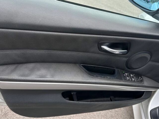 Серый БМВ 3 Серия, объемом двигателя 2 л и пробегом 288 тыс. км за 6450 $, фото 12 на Automoto.ua