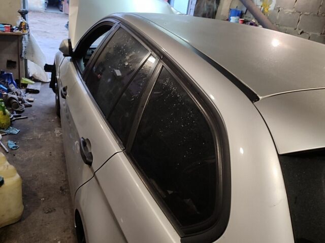 Серый БМВ 3 Серия, объемом двигателя 2 л и пробегом 345 тыс. км за 3800 $, фото 2 на Automoto.ua