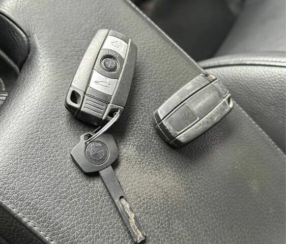 Серый БМВ 3 Серия, объемом двигателя 2 л и пробегом 288 тыс. км за 6450 $, фото 14 на Automoto.ua