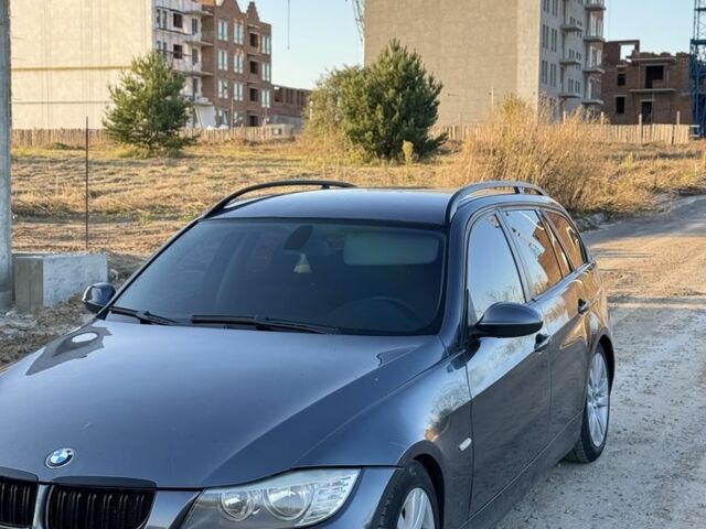 Серый БМВ 3 Серия, объемом двигателя 2 л и пробегом 383 тыс. км за 5699 $, фото 5 на Automoto.ua