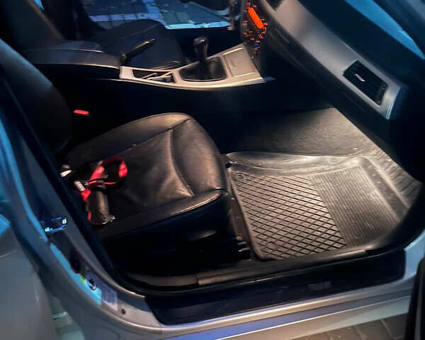 Серый БМВ 3 Серия, объемом двигателя 2 л и пробегом 280 тыс. км за 7500 $, фото 4 на Automoto.ua