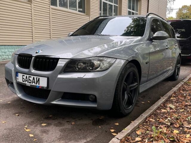 Серый БМВ 3 Серия, объемом двигателя 3 л и пробегом 320 тыс. км за 8750 $, фото 5 на Automoto.ua