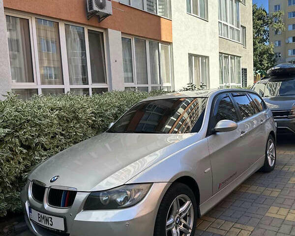 Серый БМВ 3 Серия, объемом двигателя 2 л и пробегом 280 тыс. км за 7500 $, фото 1 на Automoto.ua