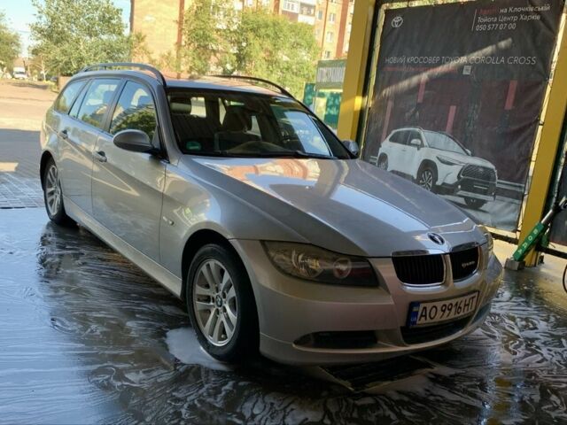 Серый БМВ 3 Серия, объемом двигателя 2 л и пробегом 200 тыс. км за 10000 $, фото 2 на Automoto.ua