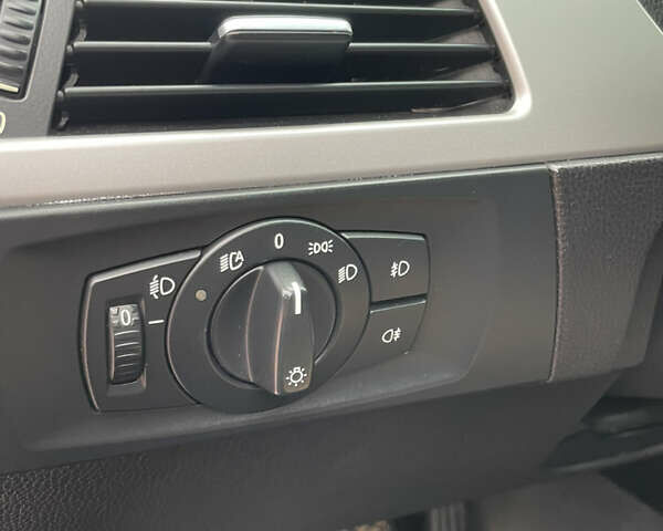 Серый БМВ 3 Серия, объемом двигателя 2 л и пробегом 298 тыс. км за 5300 $, фото 43 на Automoto.ua