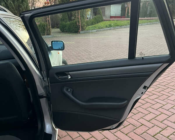 Сірий БМВ 3 Серія, об'ємом двигуна 1.8 л та пробігом 196 тис. км за 3900 $, фото 22 на Automoto.ua