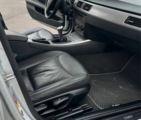 Серый БМВ 3 Серия, объемом двигателя 2 л и пробегом 288 тыс. км за 6450 $, фото 6 на Automoto.ua