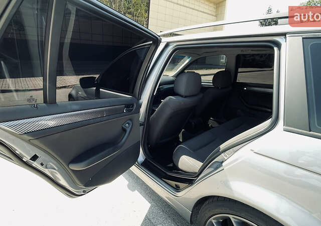 Серый БМВ 3 Серия, объемом двигателя 1.8 л и пробегом 252 тыс. км за 7100 $, фото 11 на Automoto.ua