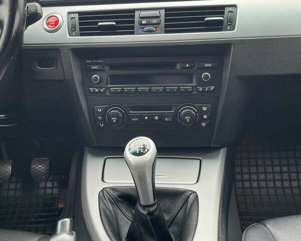 Серый БМВ 3 Серия, объемом двигателя 2 л и пробегом 298 тыс. км за 5700 $, фото 49 на Automoto.ua