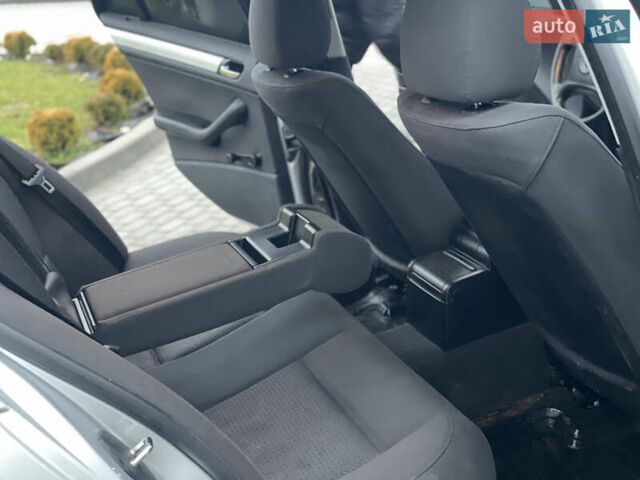 Серый БМВ 3 Серия, объемом двигателя 1.8 л и пробегом 229 тыс. км за 4299 $, фото 20 на Automoto.ua