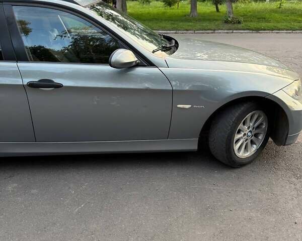 Серый БМВ 3 Серия, объемом двигателя 2 л и пробегом 263 тыс. км за 6500 $, фото 25 на Automoto.ua